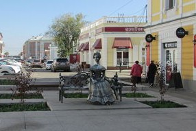 乐鱼体育在线登录-城市马拉松摄影作品展吸引民众参与，马拉松展示城市形象