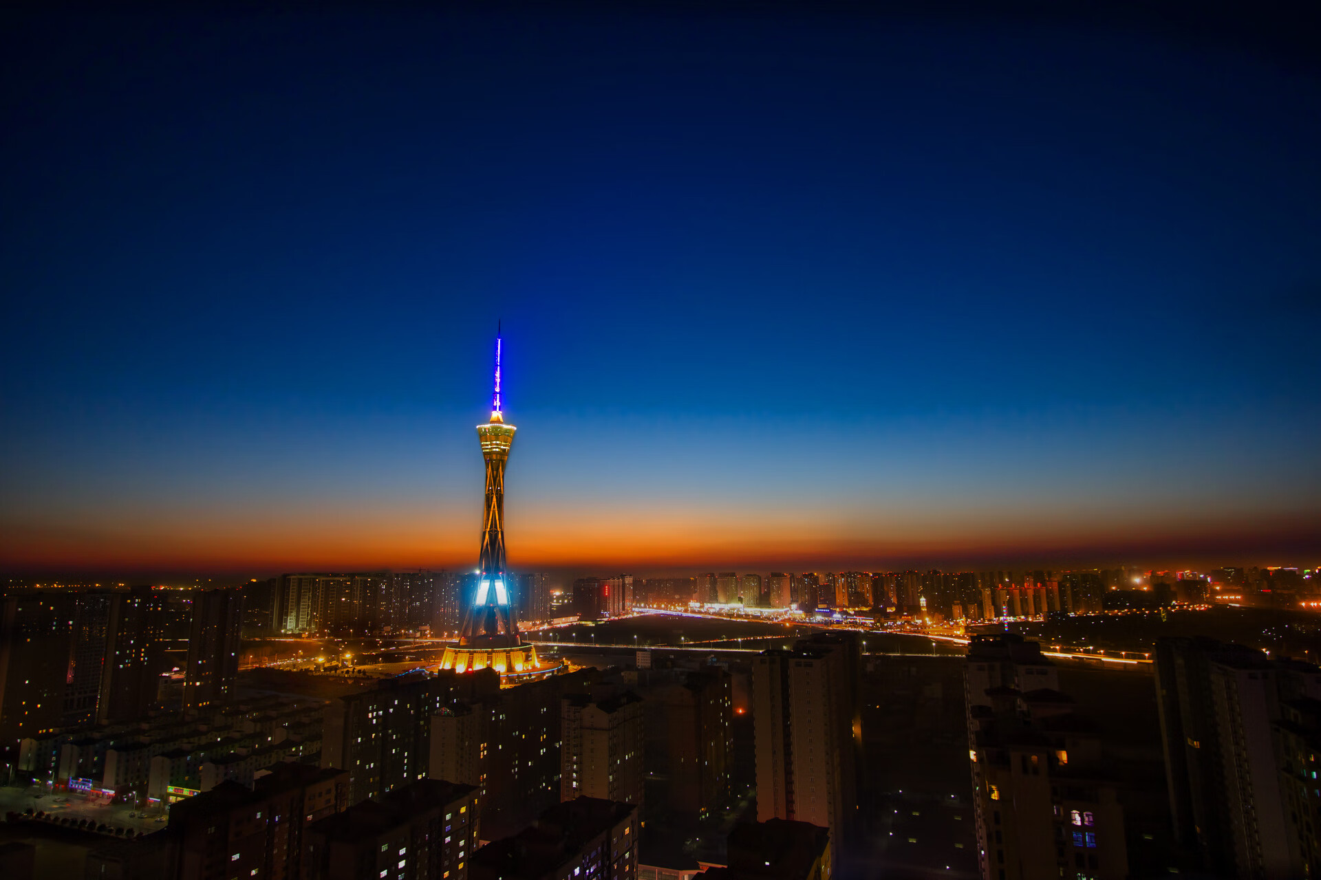 “2025世界运动会：高新体育中心篮球赛成全球篮球迷热议焦点”