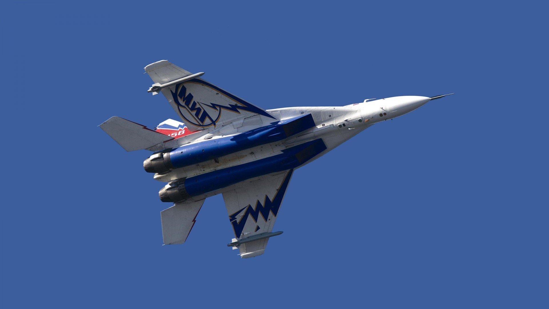 法甲新星崛起：未来领袖闪耀绿茵！，法甲新logo