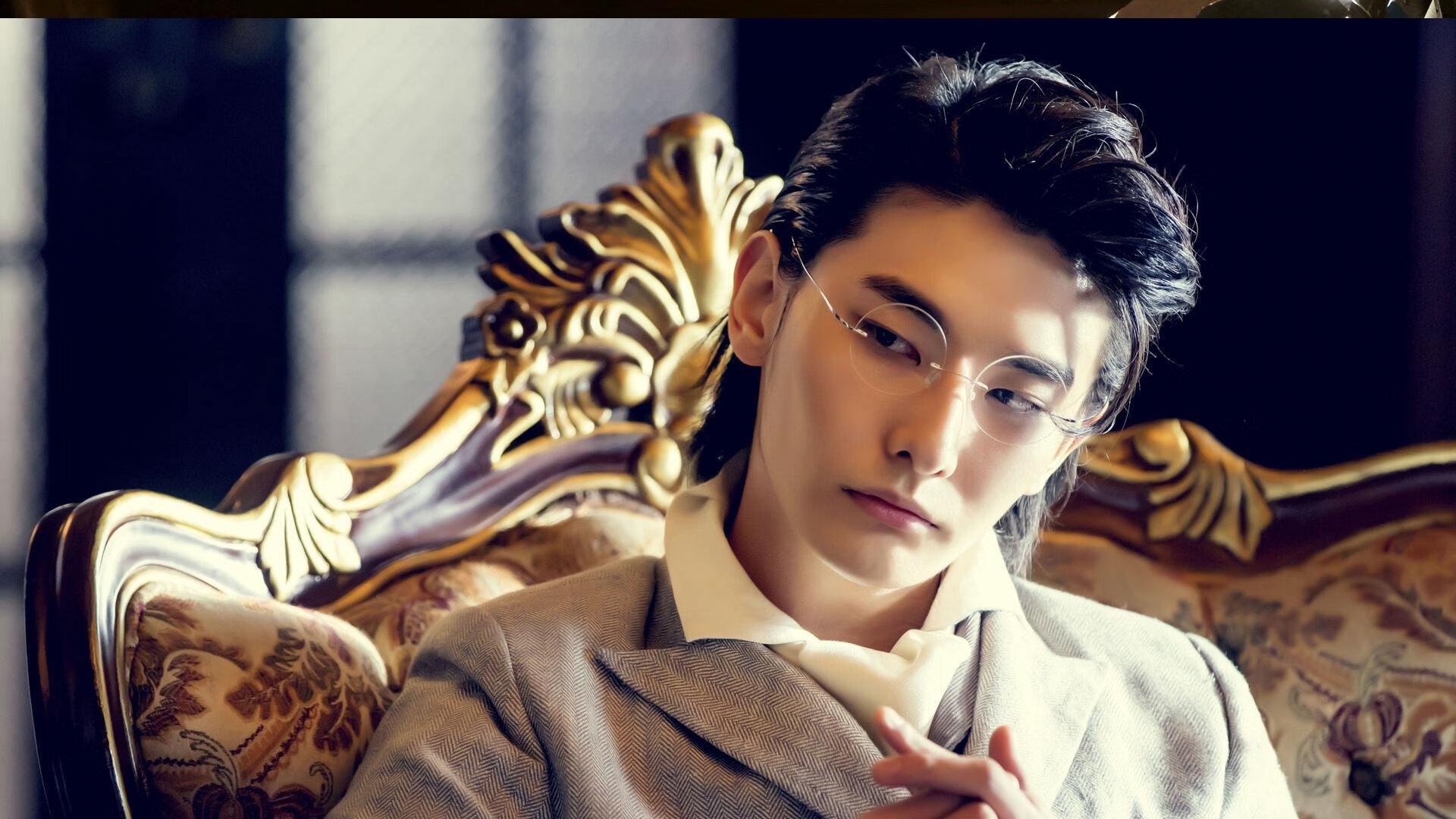 英超终场哨声:逆转奇迹震撼全场,英超名哨