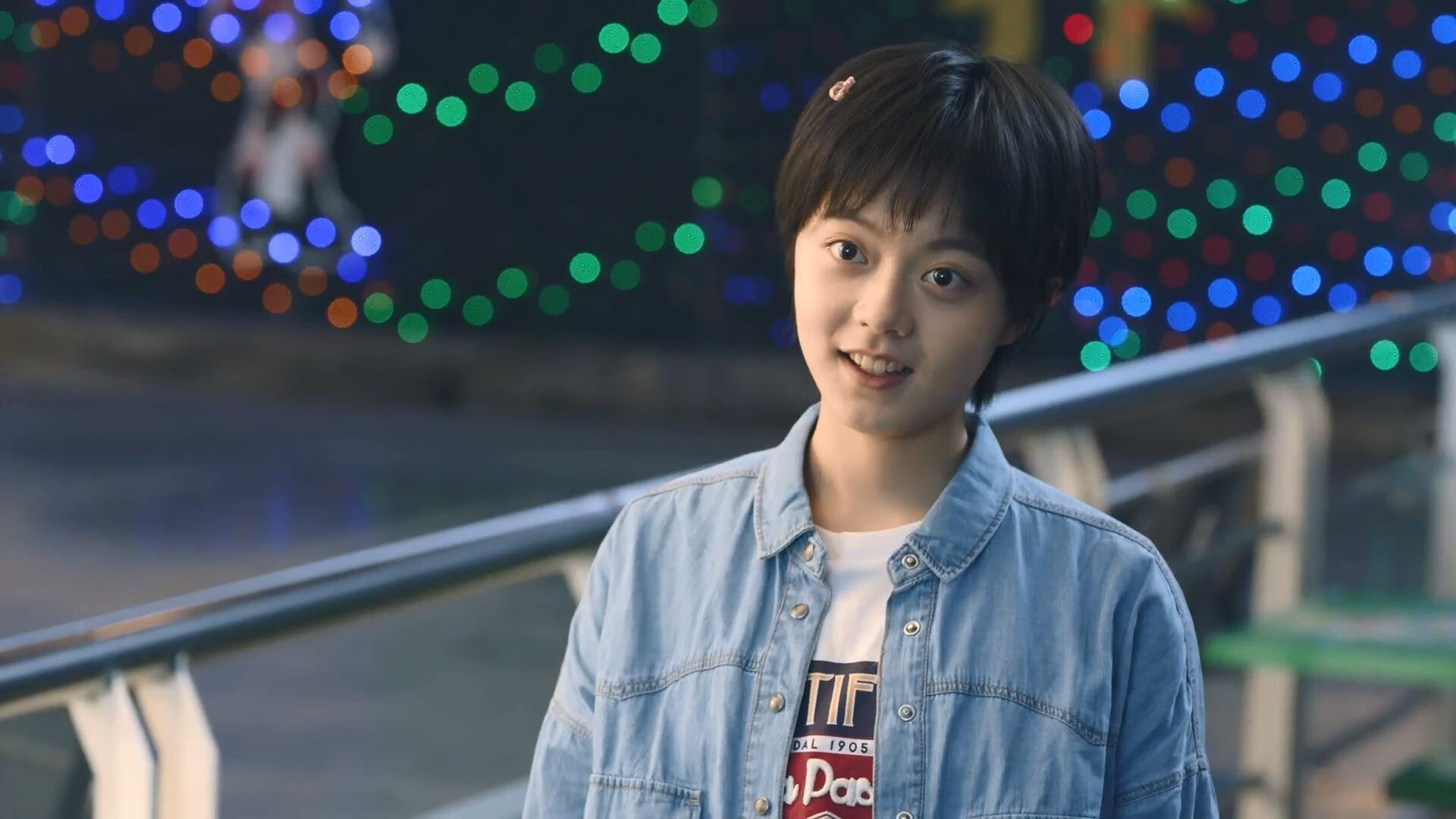 谷爱凌赛后鞠躬感谢现场观众，谷爱凌接受采访