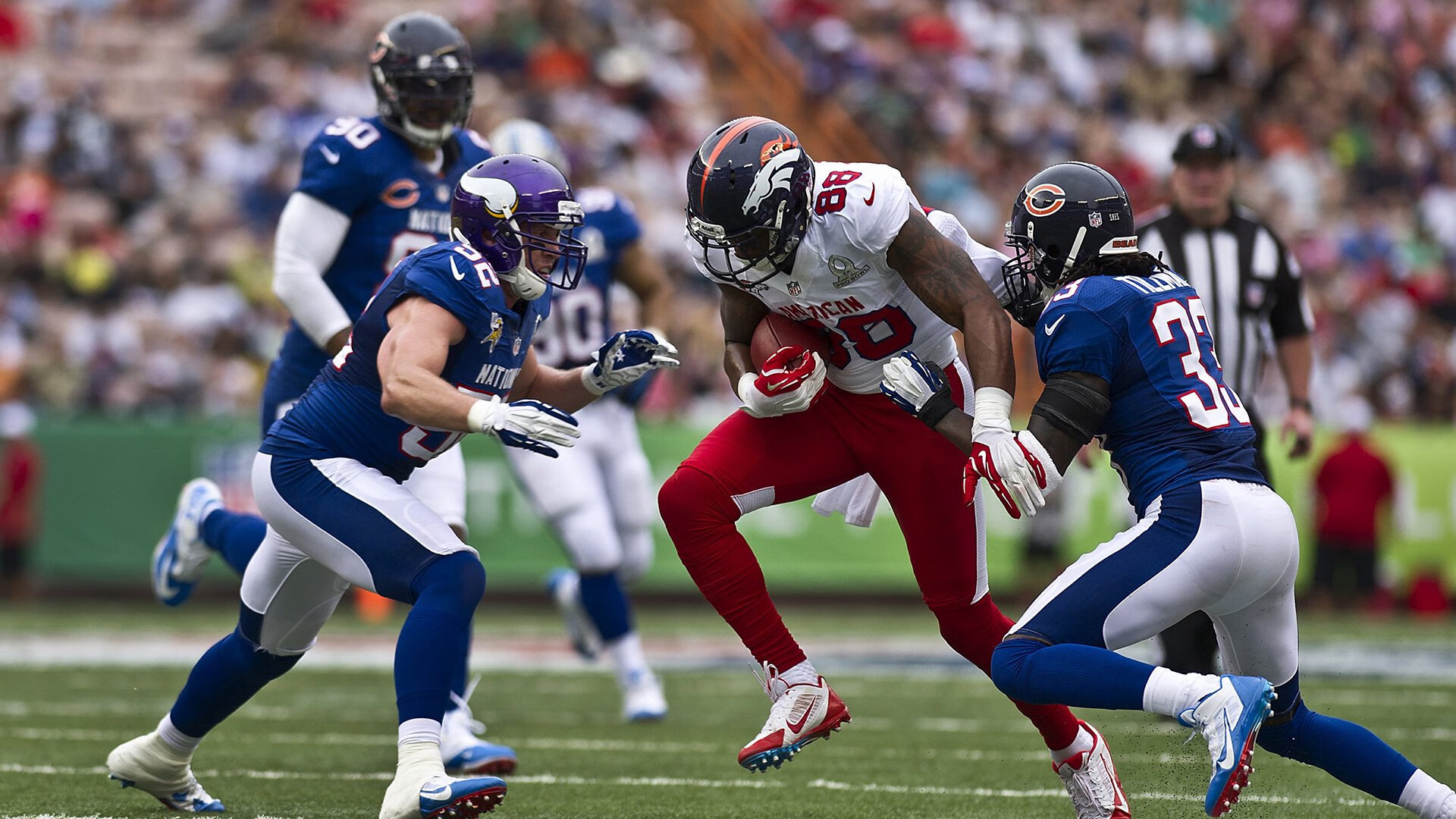 亚历克斯·格林伍德的防守能力帮助袋鼠队在关键时刻取得优势，格林伍德球员